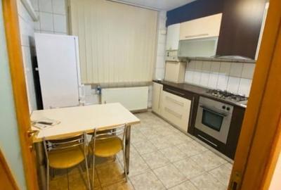 Apartament cu 4 camere decomandat în Titan - 2