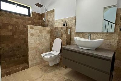 Casă cu 4 camere cu Teren 400 Mp în Rediu - 9