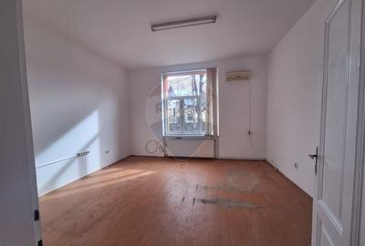 Birou, de 10 mp, în Ultracentral - 3