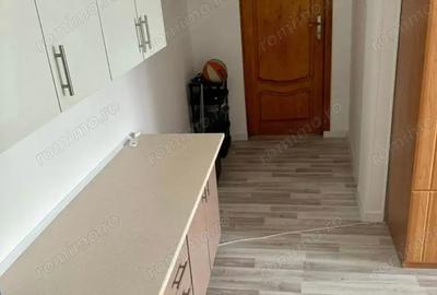 Garsonieră decomandată în Medicină - 1