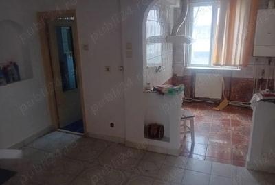 Apartament cu 3 camere decomandat în Precista - 2