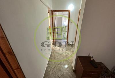 Apartament cu 3 camere decomandat, mobilat în Rovine - 9