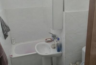 Apartament cu 2 camere semidecomandat în Micro 14 - 2