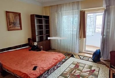 Garsonieră decomandată în Nicolina - 2