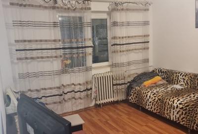 Apartament cu 2 camere semidecomandat în Central - 1