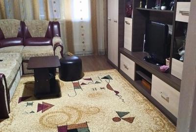 Apartament cu 3 camere de vanzare: - 2