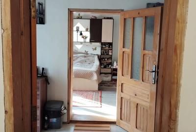 Casă cu 3 camere cu Teren 6750 Mp în Central - 2