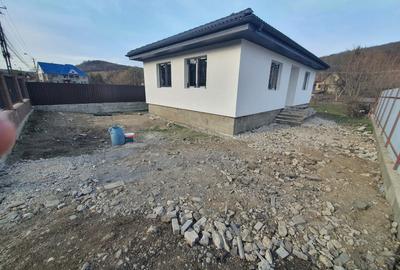 Casa 3 camere, 85mp, 430mp teren, garg,pavaj,0% comision - 2