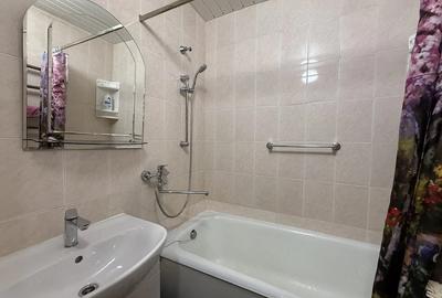 Apartament cu 2 camere decomandat în Spitalul Județean