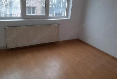 Apartament cu 3 camere decomandat în Central - 3