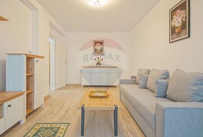 Apartament cu 2 camere decomandat în Tractorul - 2