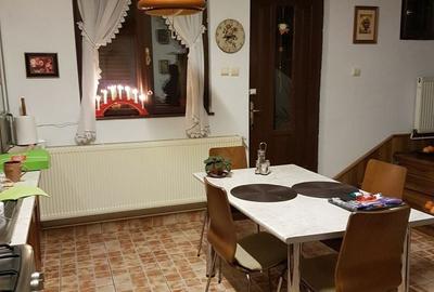 Casă cu 4 camere în Central - 6