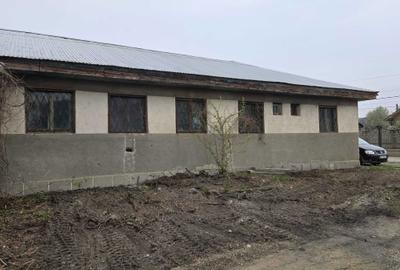 Casă cu 4 camere în Buhoci - 1