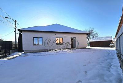 Casa moderna cu curte generoasa in Someseni - 1