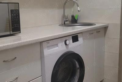 Apartament cu 2 camere decomandat în Republicii