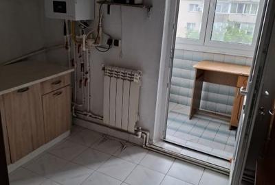 Apartament cu 3 camere decomandat în Dacia - 4