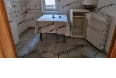 PROPRIETAR centr. proprie Ap. 3 cam, semi-dec, Ale Plopilor Nr. 28, loc. exacta - 5