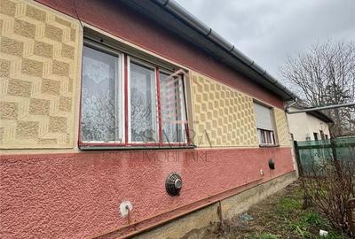 Casă cu 4 camere cu Teren 2000 Mp în Vest