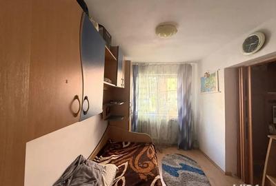 Apartament cu 3 camere decomandat în 9 Mai - 9