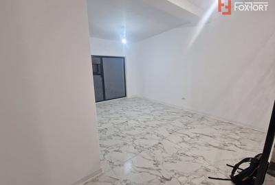 Duplex cu 3 camere cu Canalizare în Central - 2