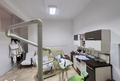 Spațiu comercial, de 71 mp, în Central - 13