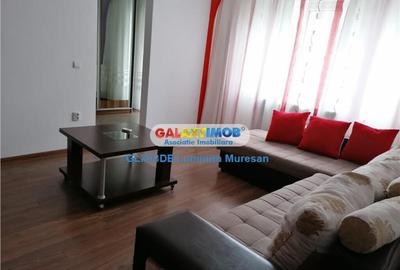 Apartament cu 3 camere decomandat în Micro 6 - 4