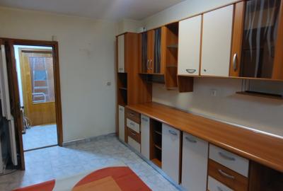 Apartament cu 3 camere decomandat, mobilat în Faleza Nord - 2