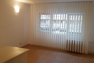 Apartament cu 2 camere semidecomandat în Sala Palatului - 1