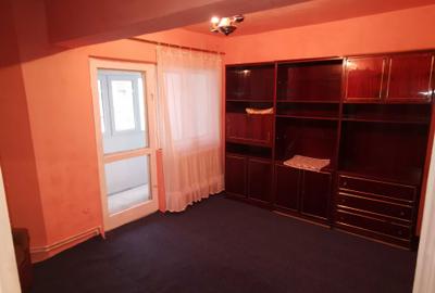 Apartament cu 2 camere decomandat în Central - 1