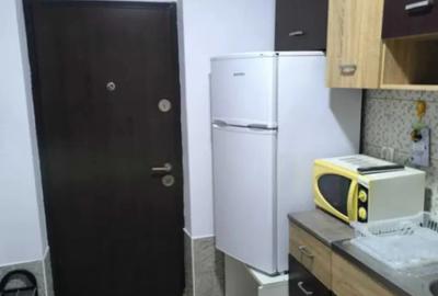 Garsonieră decomandată în Tractorul - 1