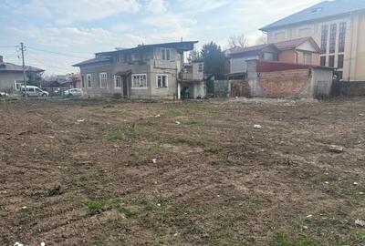 Teren de 1111 mp, în Central - 10