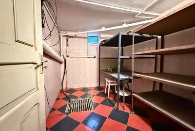 Casa renovata, ideala pentru firma sau locuinta, cu curte, in Crangasi - 12