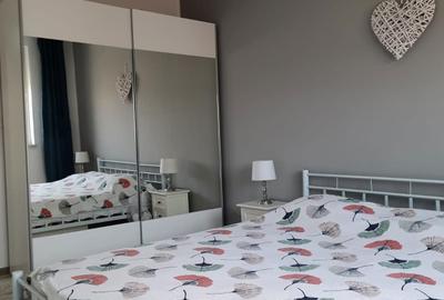 Apartament cu 2 camere decomandat în Micro 4