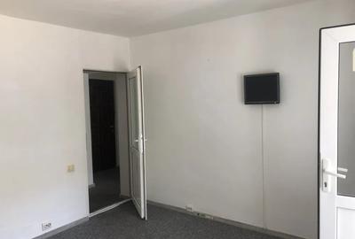DE VANZARE SPATIU COMERCIAL | DE VANZARE | STRADAL - 4