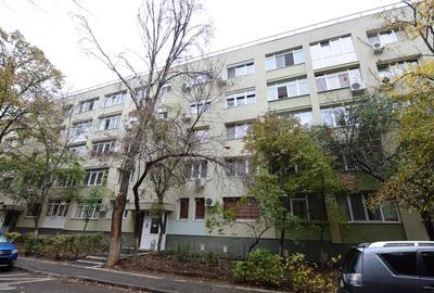 Garsonieră decomandată, mobilată în Drumul Taberei - 19