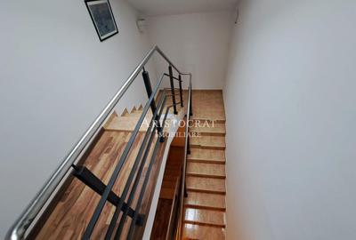 Casă cu 7 camere cu Teren 500 Mp în Corbeanca - 3