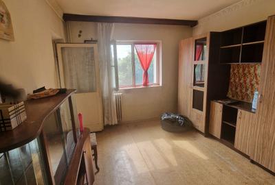 Se vinde garsoniera ,zona Pim , pret 35000 euro - 2