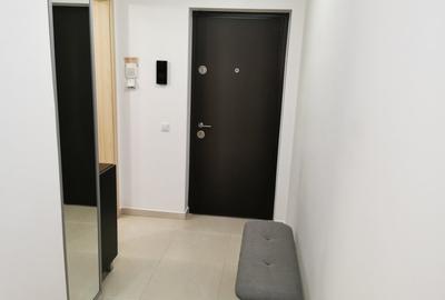 Apartament cu 2 camere decomandat, mobilat în Tractorul - 12