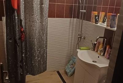 Apartament cu 3 camere decomandat în Central - 4