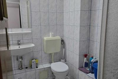 Apartament cu 3 camere semidecomandat, mobilat în Titan - 6