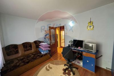 Etaj 2 , apartament cu 3 camere DE VANZARE in zona Traian - 4