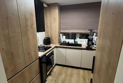 Apartament cu 3 camere semidecomandat, mobilat în Central - 2