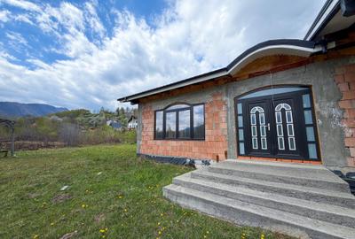 Casă individuală cu 6 camere cu Teren 1077 Mp în Bran - 7