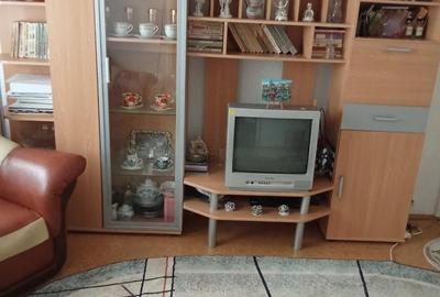 Apartament cu 3 camere semidecomandat în Tomis Nord