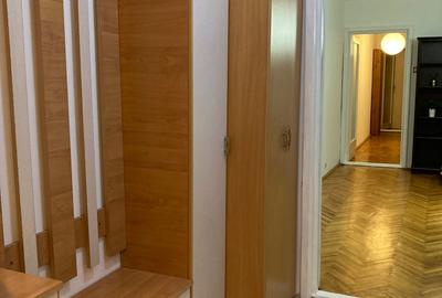 Apartament cu 3 camere semidecomandat, mobilat în Favorit - 3