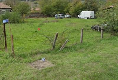 Casă cu 2 camere în Bunești - 1