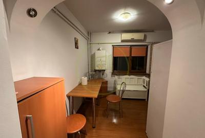 Garsonieră semidecomandată, mobilată în Brazda lui Novac - 4