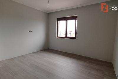 Duplex cu 5 camere cu Canalizare în Săcălaz - 19