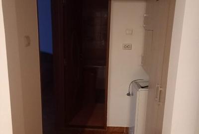 Apartament cu 2 camere semidecomandat în Micro 16 - 2
