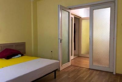 Apartament cu 4 camere decomandat, mobilat în P-ța Rosetti - 2